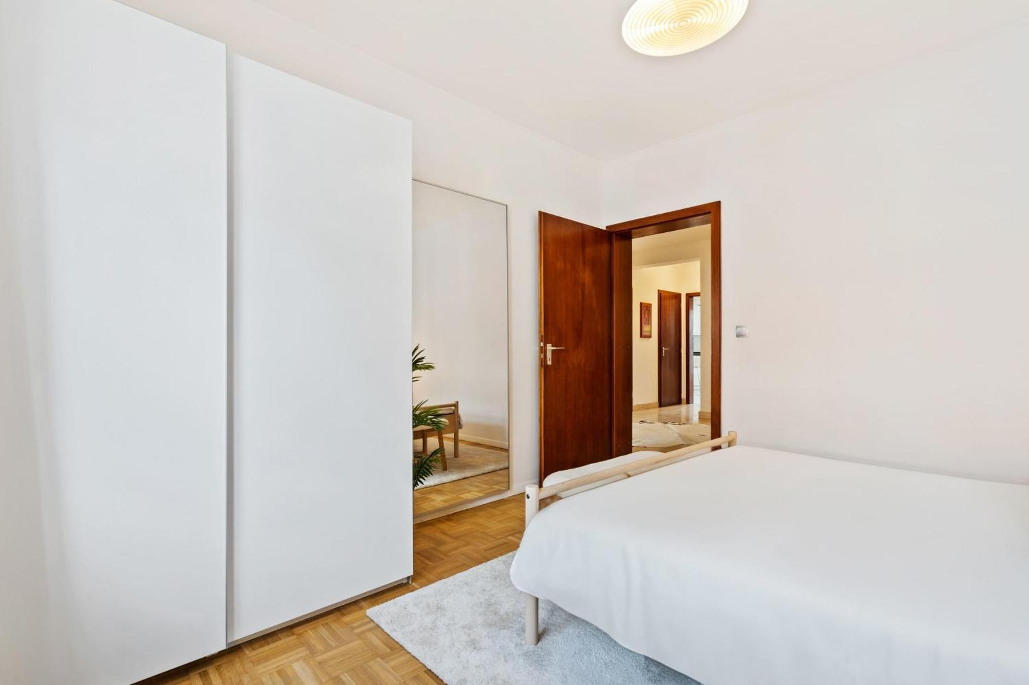 Stylish 2Br Apt In Limpertsberg, Near City Center Люксембург Екстер'єр фото