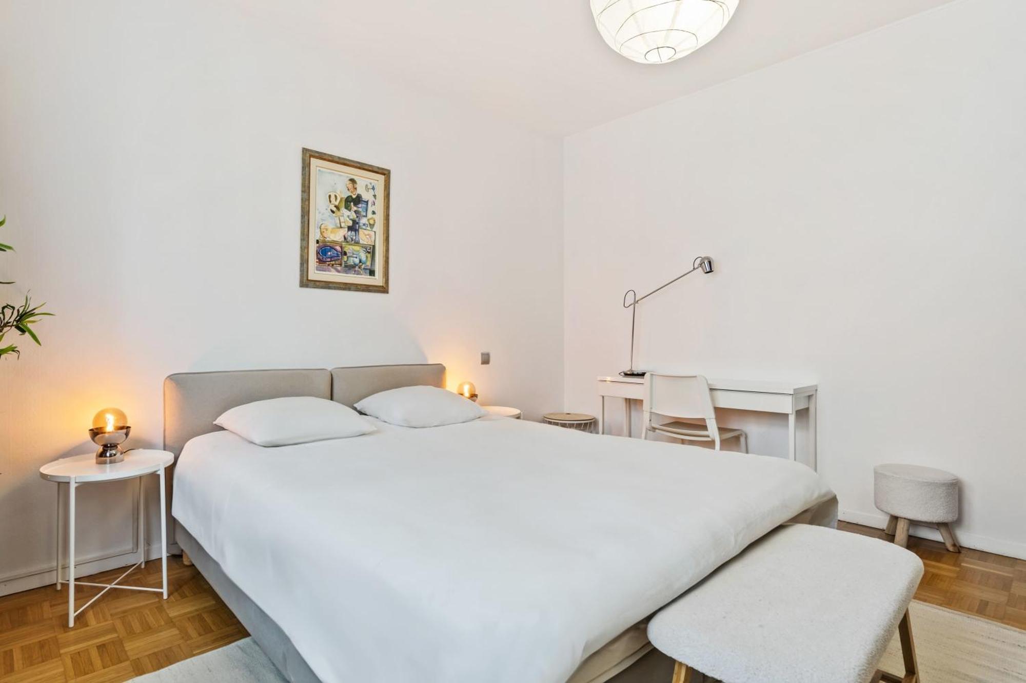 Stylish 2Br Apt In Limpertsberg, Near City Center Люксембург Екстер'єр фото