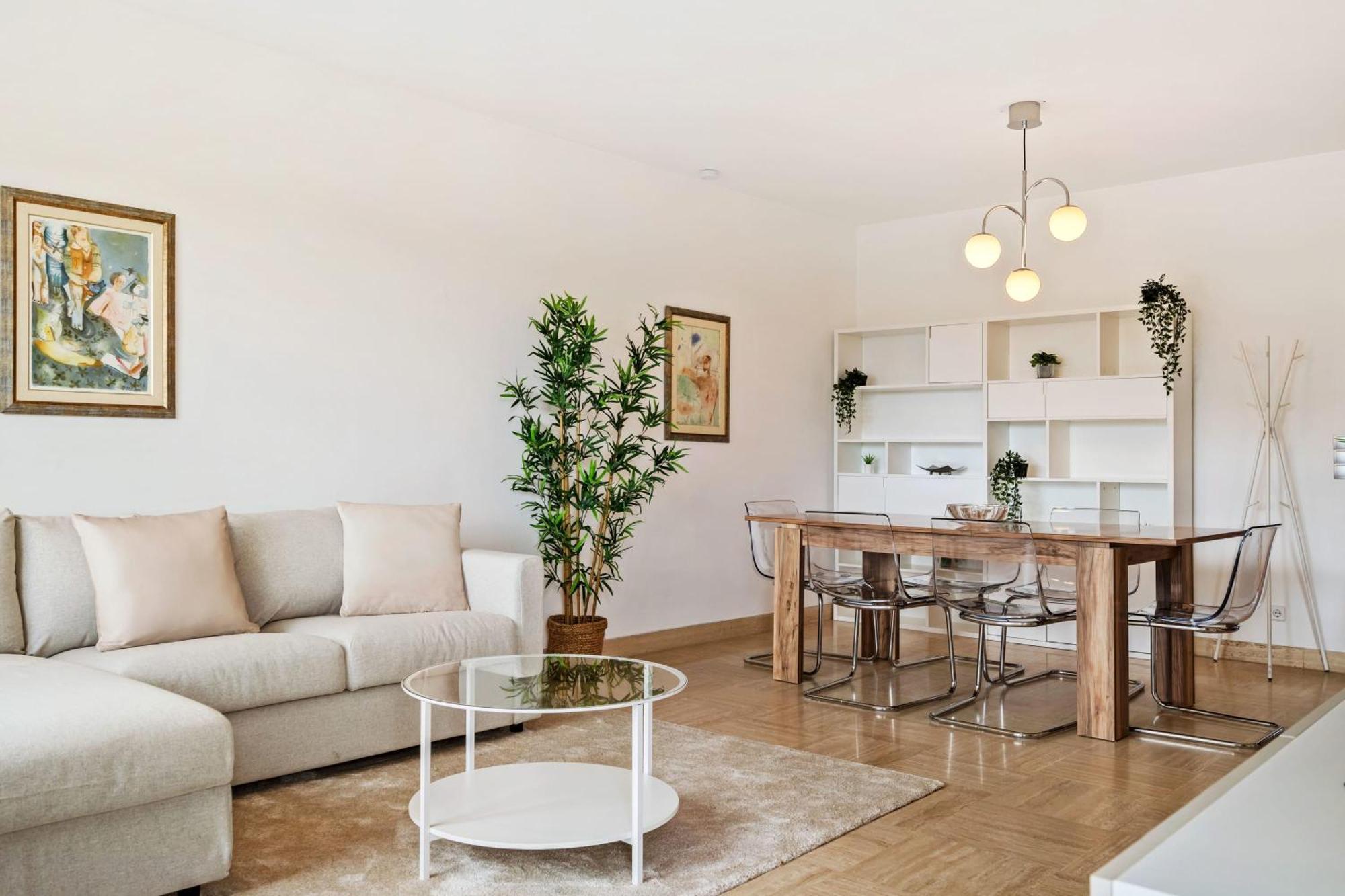 Stylish 2Br Apt In Limpertsberg, Near City Center Люксембург Екстер'єр фото