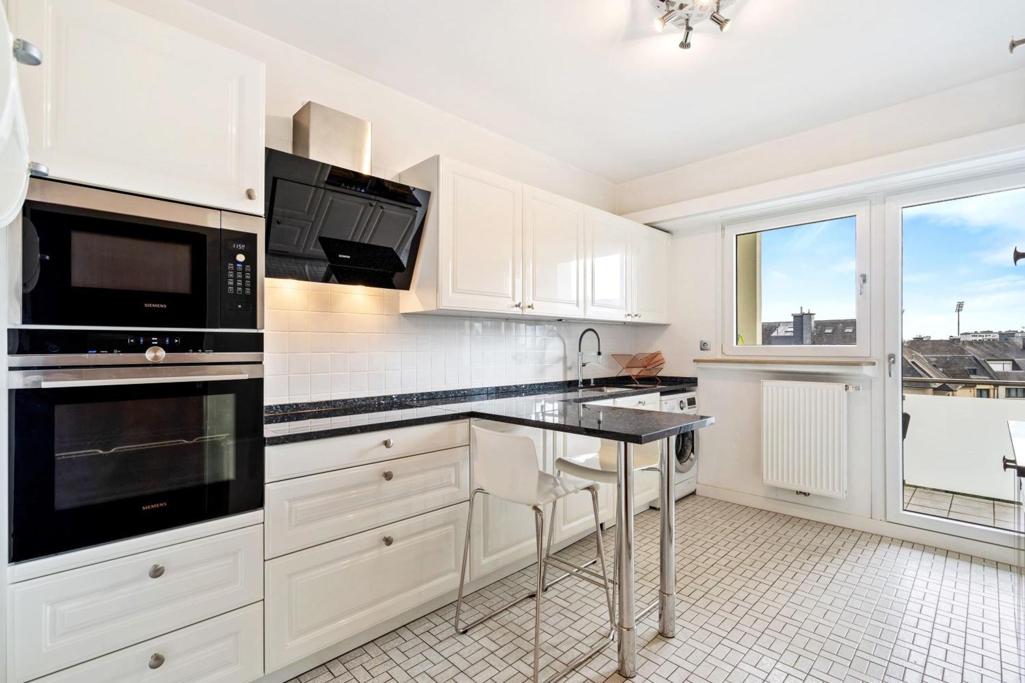 Stylish 2Br Apt In Limpertsberg, Near City Center Люксембург Екстер'єр фото